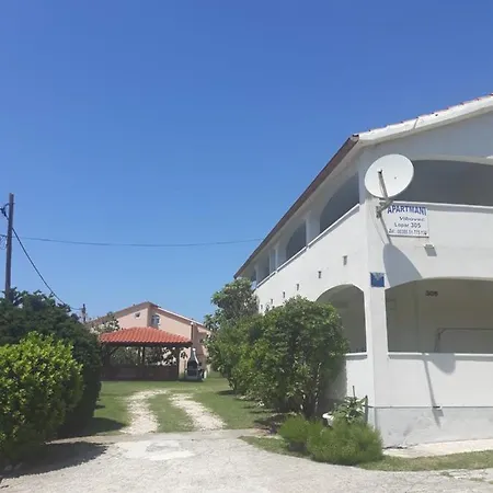 Sindi 3 Apartment *