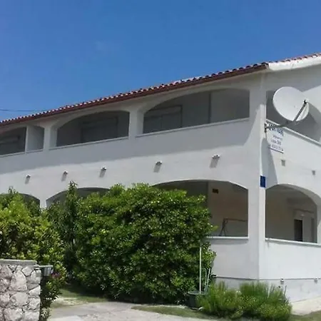 Sindi 3 Apartment Lopar