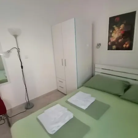 Sindi 3 Apartment Lopar
