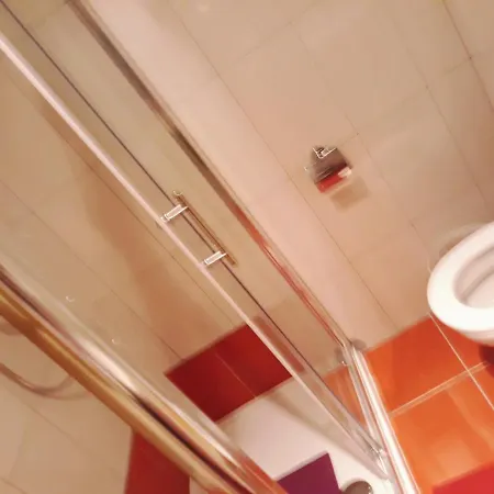 Apartamento Sindi 3 *